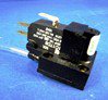 MICROSWITCH HONEYWELL / V7-1C17D8 (9937)